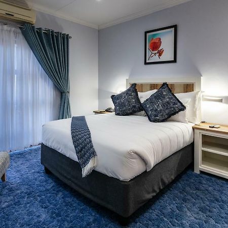 Orchid Luxury Boutique Guesthouse Габороне Екстериор снимка