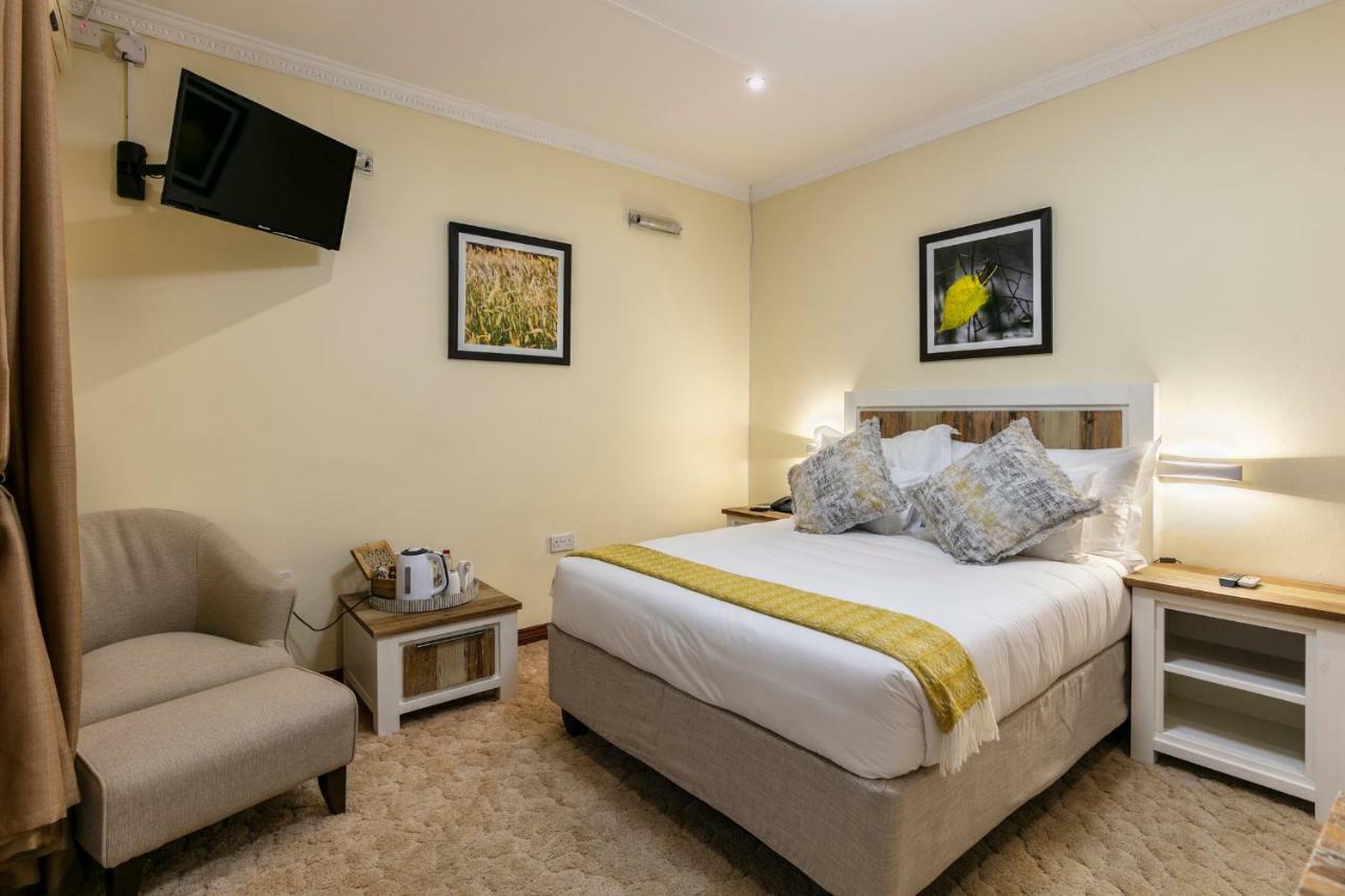 Orchid Luxury Boutique Guesthouse Габороне Екстериор снимка