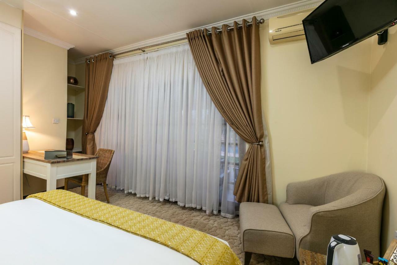 Orchid Luxury Boutique Guesthouse Габороне Екстериор снимка